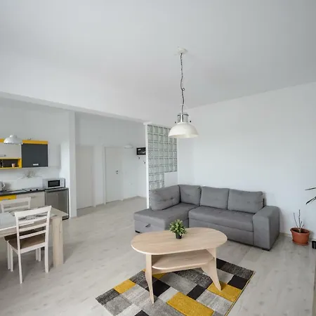 Apartament Zev