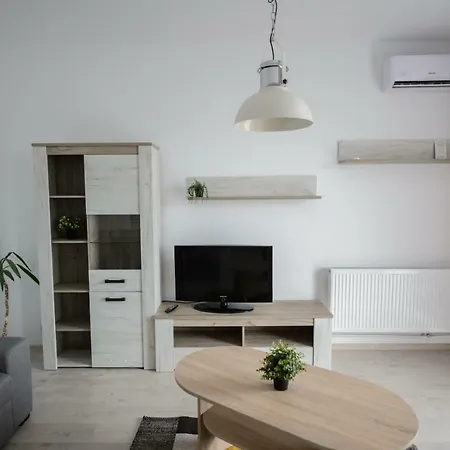 Zev Apartment