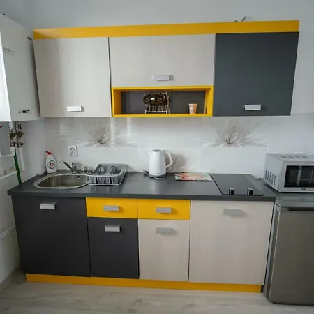 Zev Apartment *